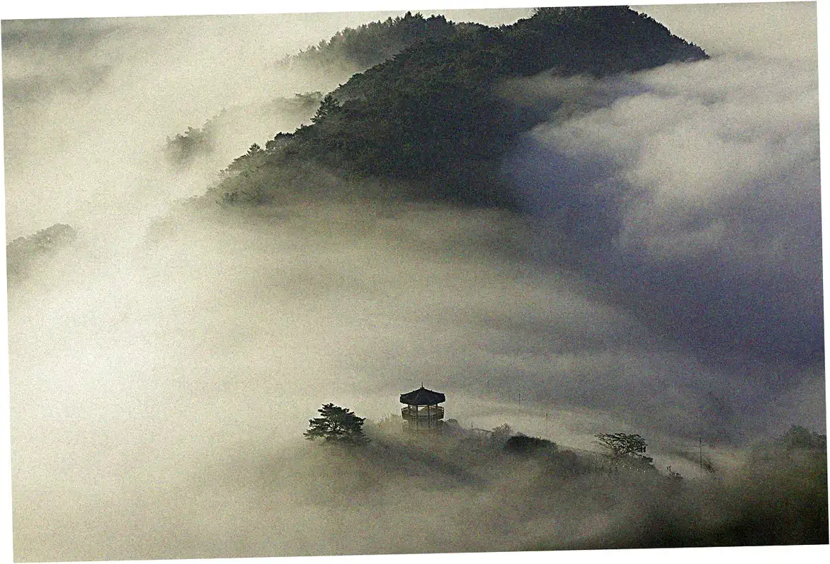 Five-Dragon Pavilions
