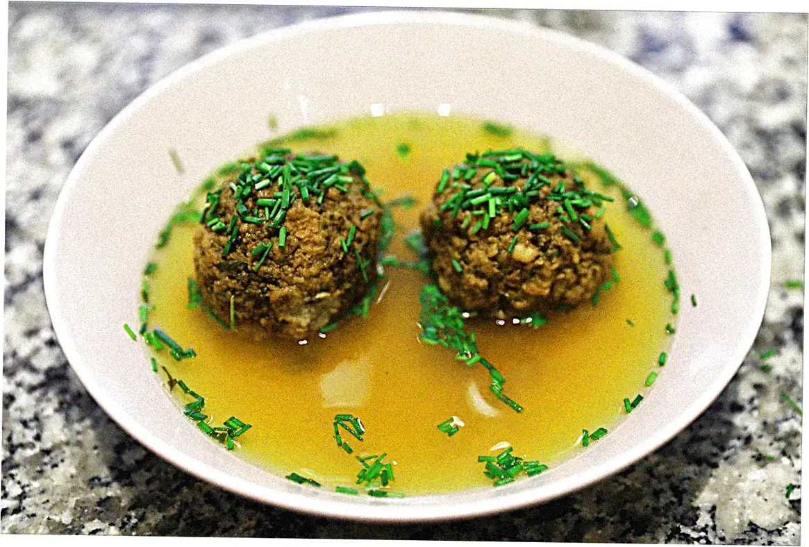 Where to find best Chengdu dumplings locally?
