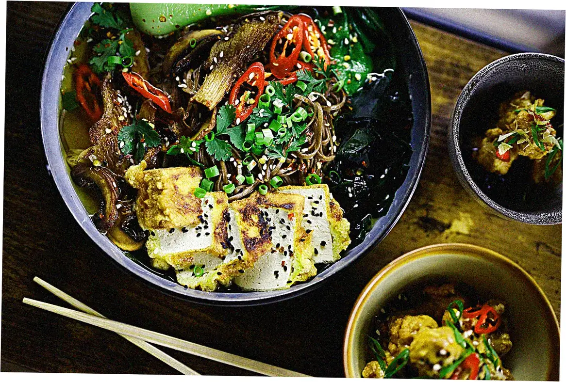 Pairing side dishes with mapo tofu meals