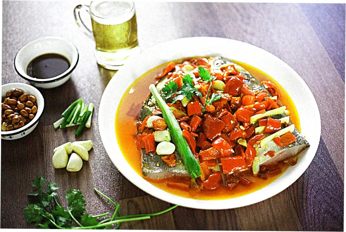 Why do some Sichuan dishes include unexpected sweetness?
