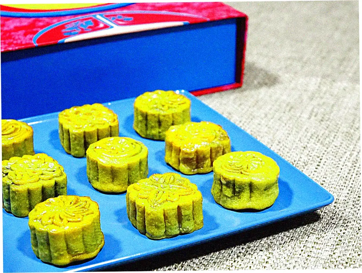 Cultural Significance of Mooncake Festival Greetings
