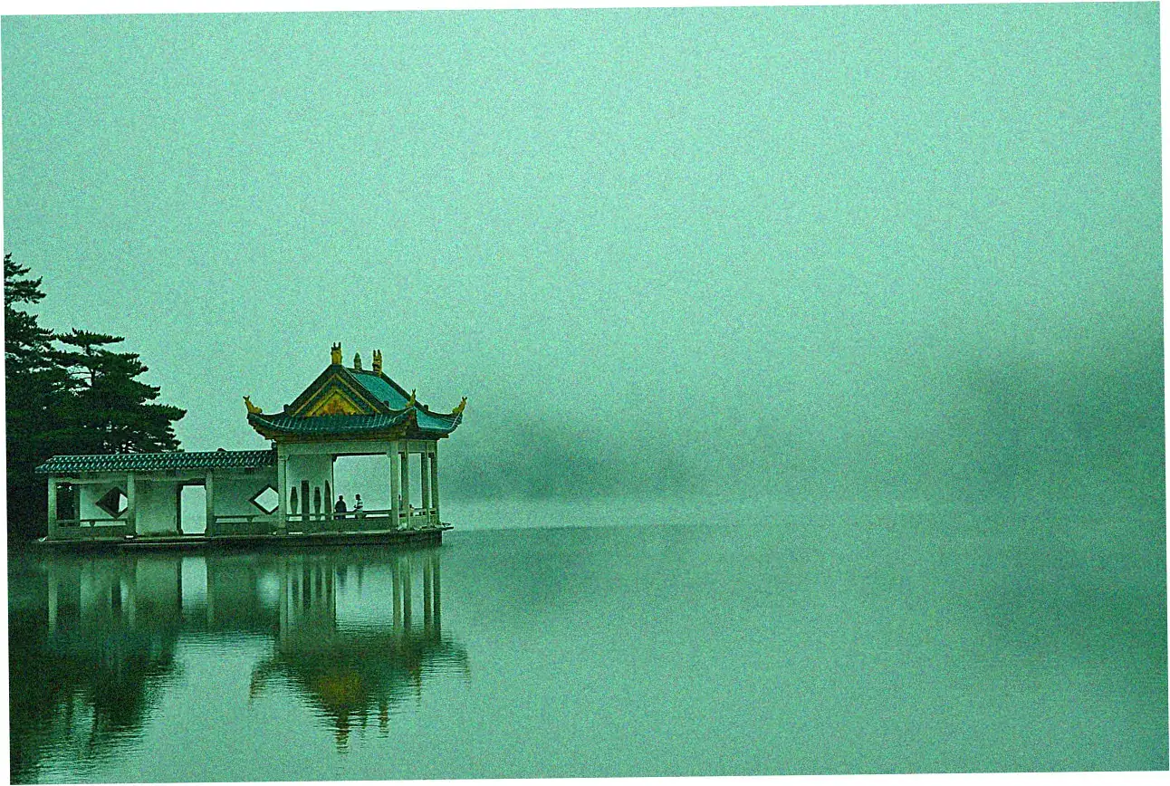 The Summer Palace and its classical gardens were like imperial retreats.