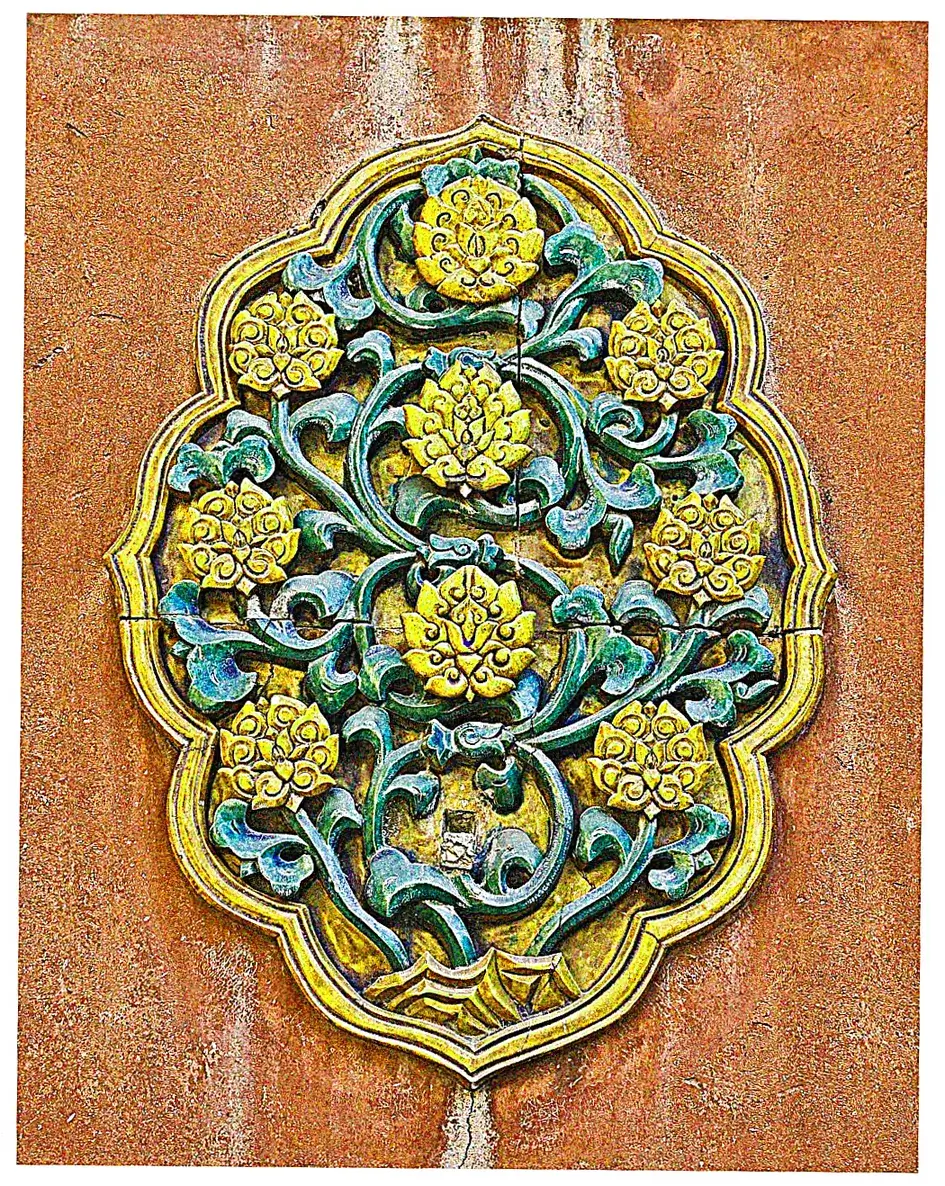 Let's look at Beijing's monthly weather and crowd patterns